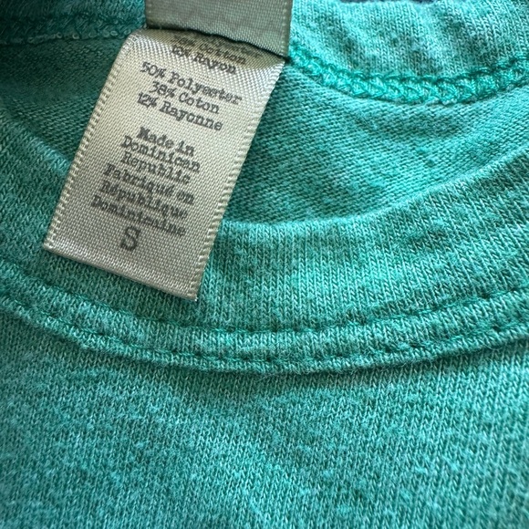 Women’s Graphic summer Tees in pink/ Green 
J.CREW & Happy Haleiwa 🩷💚cute&comfy - Picture 6 of 16